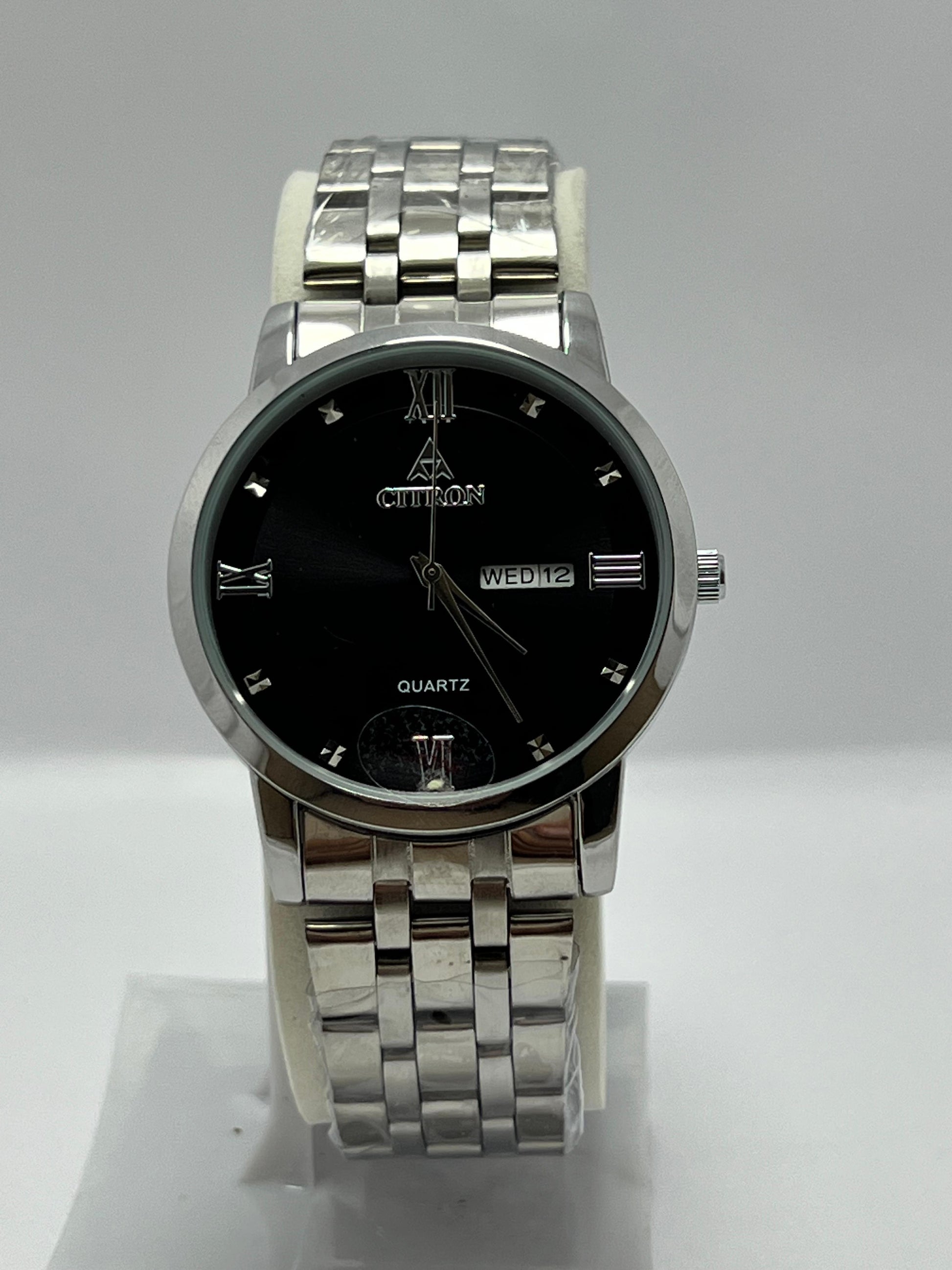 Citron Quartz Classic Men’s Watch – Black Dial, Silver Chain Strap - LOOKANDLUSH.COM